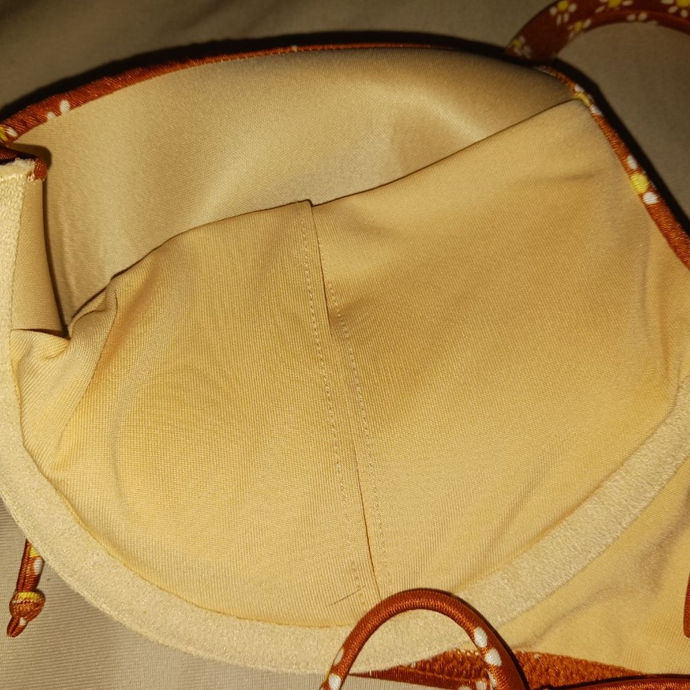 NWT! Ÿictoria's Secret Bikini Top Sz 36C - Picture 2 of 8